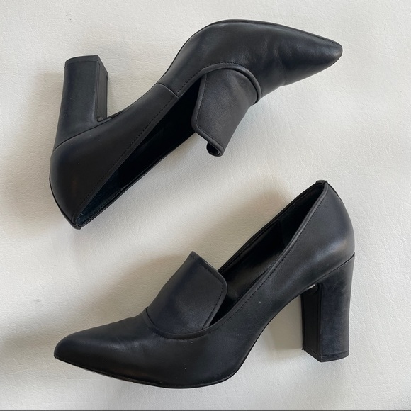 Donald Pliner Heyde Black Leather Pointed Toe Pumps 7 - Picture 9 of 11